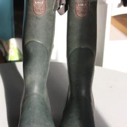 BOTTE 45 AIGLE HIVER AVEC FEUTRINE ROUGE  INTERNE AVEC SERRAGE EN HAUTEUR TRES CHAUDE