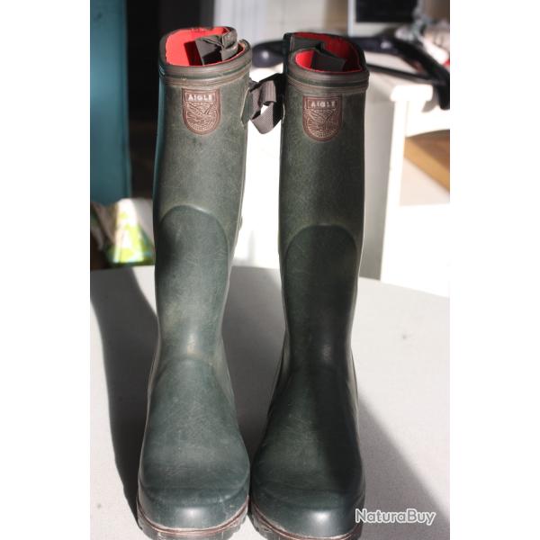 BOTTE 45 AIGLE HIVER AVEC FEUTRINE ROUGE  INTERNE AVEC SERRAGE EN HAUTEUR TRES CHAUDE