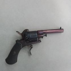 Revolver &agrave; broche type Lefaucheux
