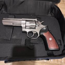 Revolver RUGER GP 100 calibre 357 magnum