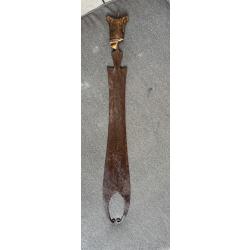 Ep&eacute;e Bamileke Cameroun ann&eacute;es 50