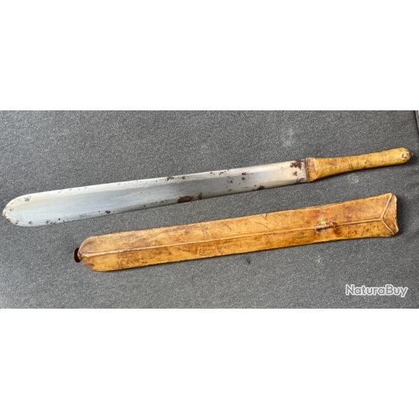 Ep�e Massa� ou Seme ann�es 50 en cuir d'antilope (Kenya /Tanzanie)