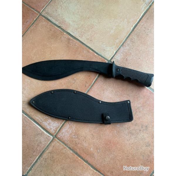 Machette kukri de survie