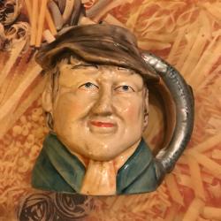 Pichet en fa&iuml;ence