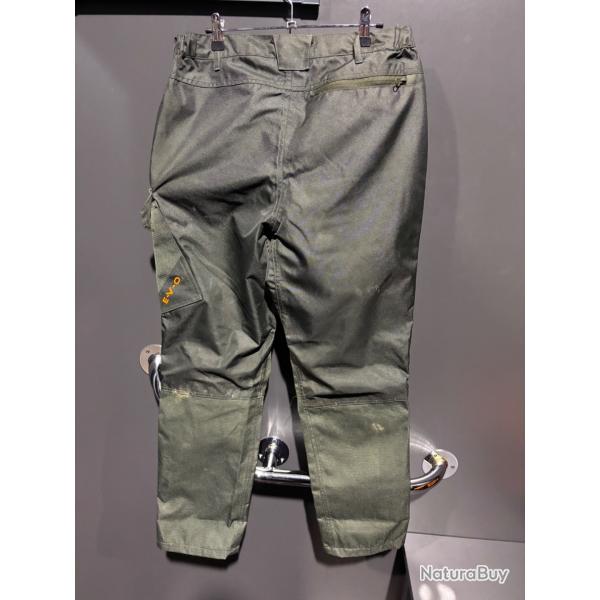 pantalon de traque Somlys t42 a vendre aux encheres , trou a l'entre jambe