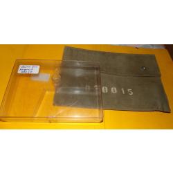 POCHETTE AVEC BOITE DE RANGEMENT POUR P.A MAC 50 , A NOTER UNE FELURE SUR LA BOITE  ,&nbsp; ETAT&nbsp; VOIR PH