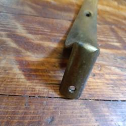 Plaque de couche en laiton