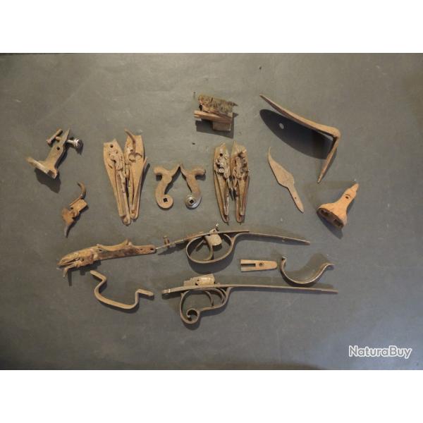 Lot pi�ces d�tach�es fusils chasse anciens poudre noire