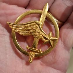 INSIGNE BERET PARACHUTISTE COMMANDOS DE L' AIR (COINDEROUX)