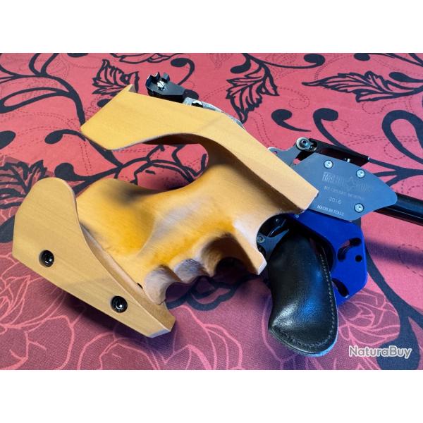 Crosse Polym�re droitier ou gaucher S/M/L pour MatchGuns MG5 / MG5E