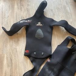 Ensemble chasse sous-marine Beuchat mondial &eacute;quipe 7mm