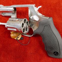 REVOLVER TAURUS MODEL 605 SS 357MAG