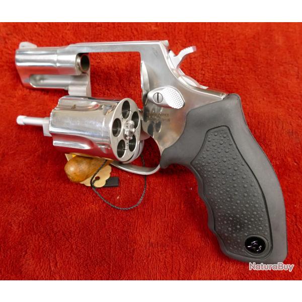 REVOLVER TAURUS MODEL 605 SS 357MAG