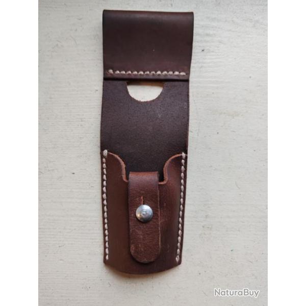 PORTE-FOURREAU CUIR POUR BA�ONNETTE SUISSE M-57