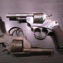 Revolvers St Etienne M1873, mise &agrave; prix 1 euro!!! Cat D vente libre + un second pour pi&egrave;ces!!!