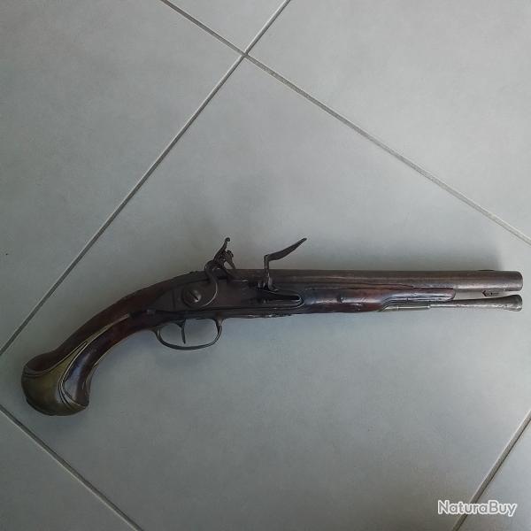 Pistolet d'ar�on 18eme siecle