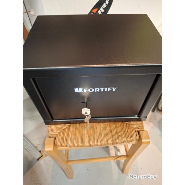 FORTIFY DELTA 1 / ARMES DE POING OU AUTRES