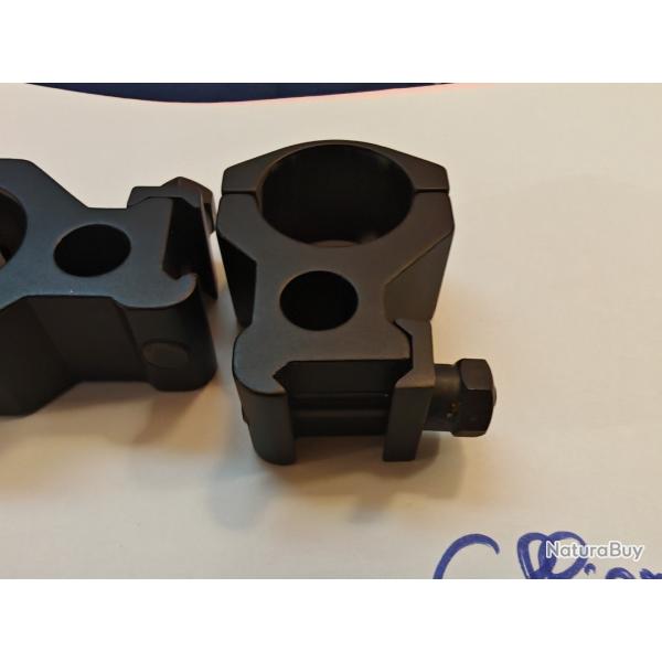 PAIRE DE COLLIERS DIAM�TRE 30 HAUTEUR 25 MM