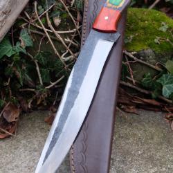 BIG Couteau Buscharft Survie Bowie Lame Acier Carbone 1075 Etui Cuir Manche Bois Fabric Artisanale01