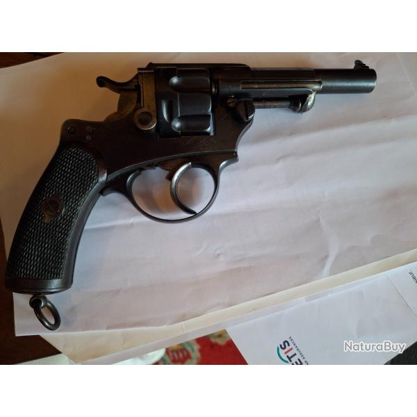 revolver 1874 Chamelot Detvigne annee1882