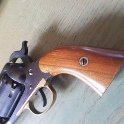 ancien colt REMINTON  1858 BLACK POWER ONLY MADE IN ITALY CALIBRE 36 POUR COLLECTIONNEURS