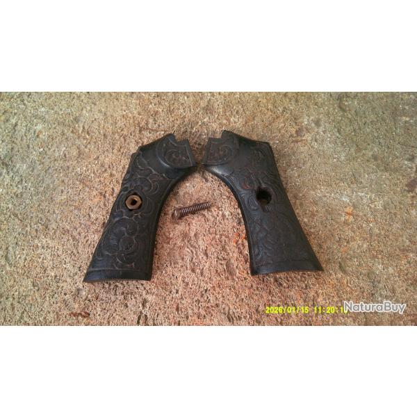 GRANDE ENSIENNE PAIRE DE PLAQUETTES EN �b�ne POUR REVOLVER