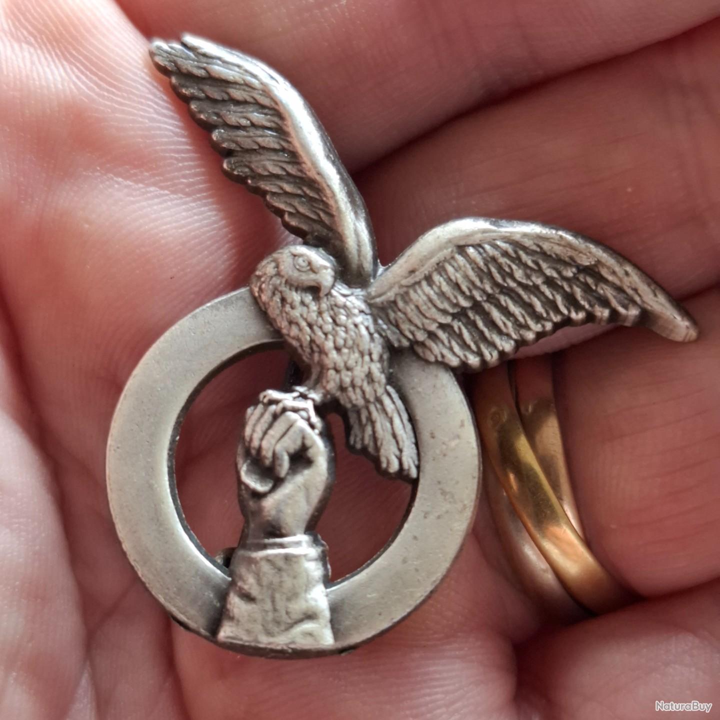Pin's émaillé Cavalaire – Insigne Badge Blason – France – Vintage