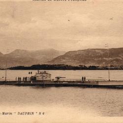 CPA - MARINE de GUERRE - Le SOUS - MARIN  " DAUPHIN " - N&deg;7056