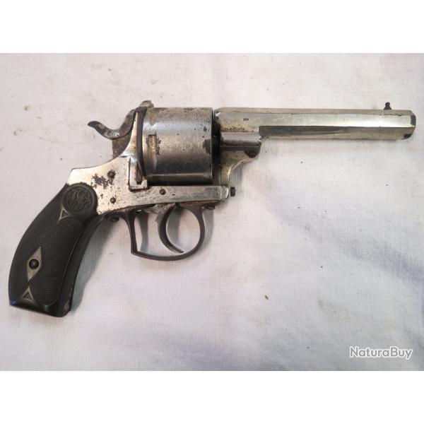Revolver Belge calibre 11 mm poudre noire cat�gorie D