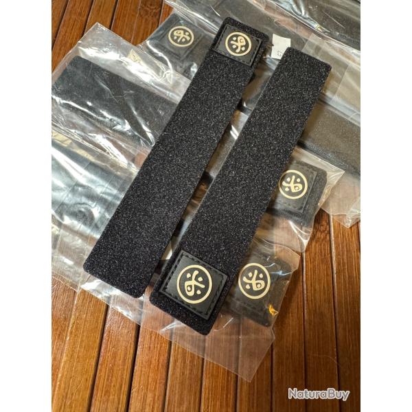 Lot de deux X 2 Attaches Canne  Destockage P�CHE