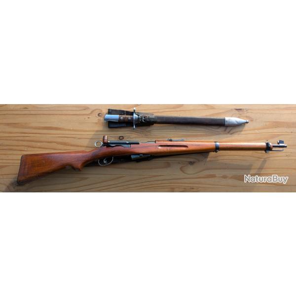 Mousqueton suisse 1911 ou K11 avec ba�onnette pionnier 1914 au num�ro, calibre 7,5x55 suisse