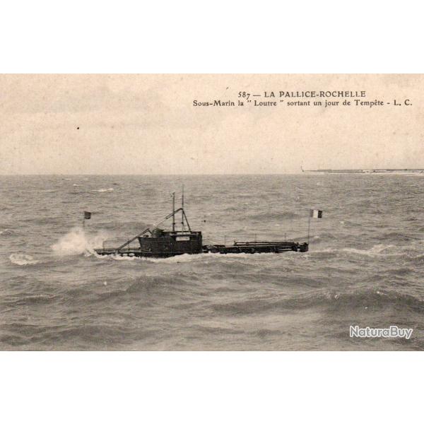 CPA - MARINE de GUERRE- Sous-Marin " Loutre " -N�7063