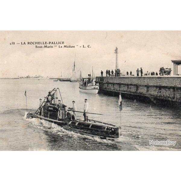 CPA - MARINE de GUERRE - " La M�duse  "  Sous-Marin -N�7069