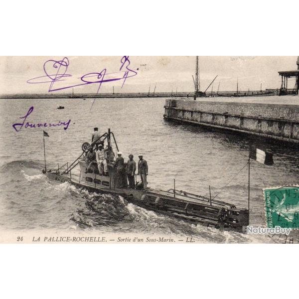 CPA - MARINE de GUERRE - " LA PALLICE ROCHELLE  "  Sous-Marin -N�7071