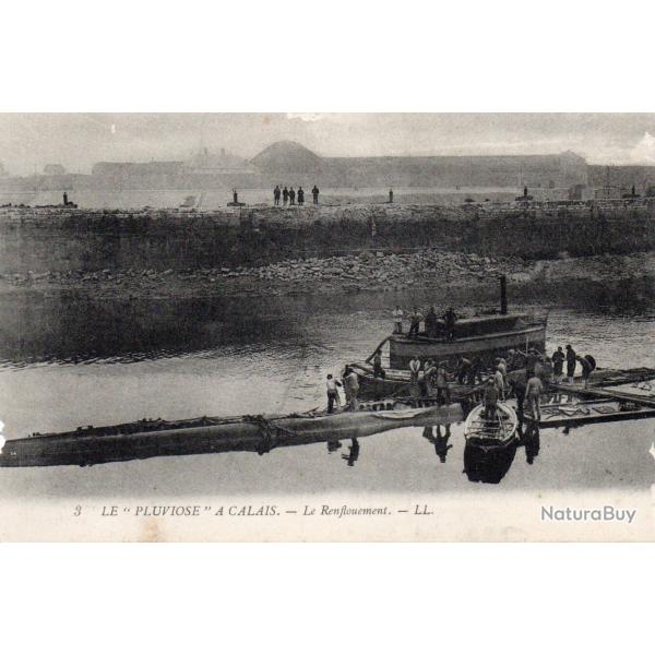 CPA - Marine  de Guerre - LE " PLUVIOSE " A CALAIS - Le Renflouement  -N�7076