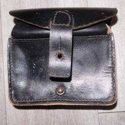 CARTOUCHIERE LEBEL CUIR NOIR TRES BON ETAT