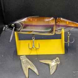 Lot 355 / Leurre dur 2 sections swimbaits 14 cm 50 grs + 2 queue UV / FISH AND FISHING.