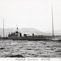 CPA - MARINE de GUERRE - VENGEUR Sous-marin 26-4-1932 -N&deg;7073