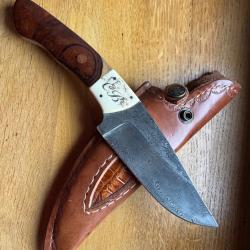 Magnifique Couteau chasse Damas v&eacute;ritable