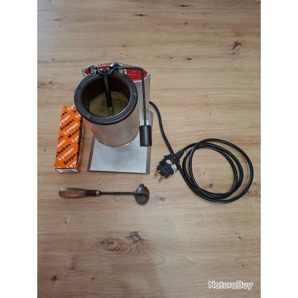 Four a plomb lee et lead dipper