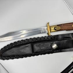 Couteau ancien avec garde laiton et fourreau cuir - collection
