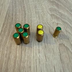 Lot de 8 munitions &agrave; blanc 9mm PAK (standard et gaz CS)
