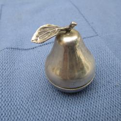 poire metal     vintage