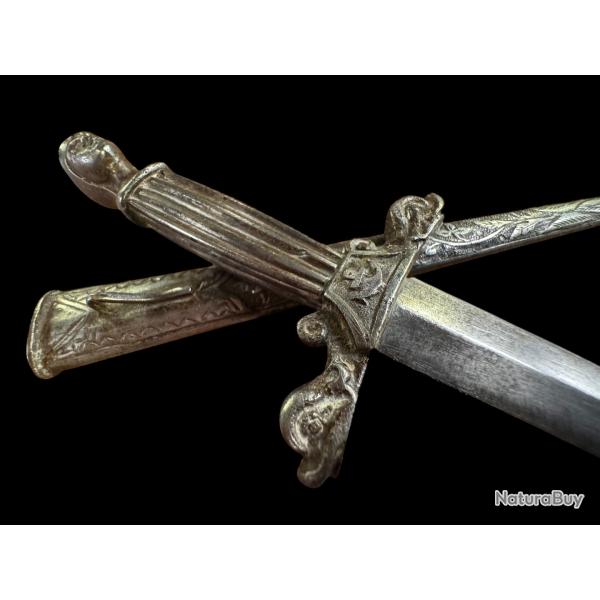 rare dague de marine fran�aise tout fer