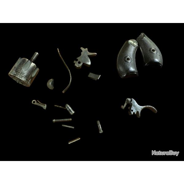 tr�s rare en pieces  d�tach�es  harrington premier 22. 7 coups.