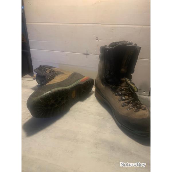 vend chaussures sportiva montain tres bon etat