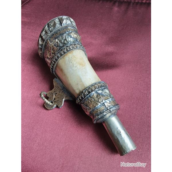 Flacon/Poire � Poudre - Ethnique Ancien - Os et M�tal Finement Travaill�