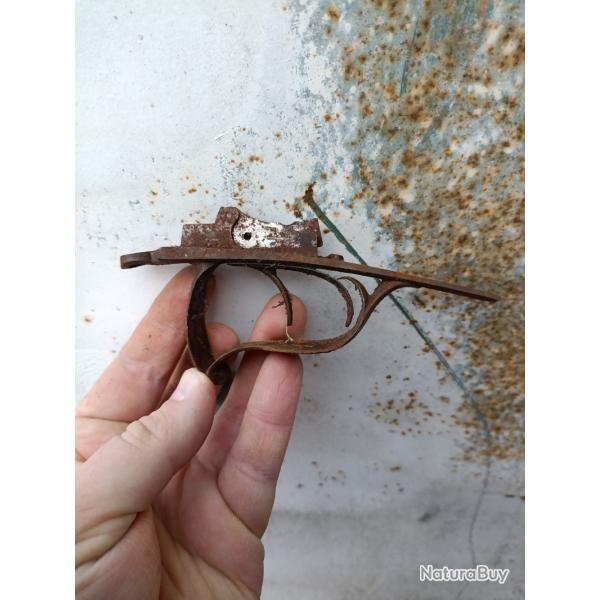 Pontet de fusil ancien