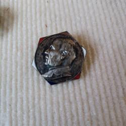 Badge mar&eacute;chal P&eacute;tain n2