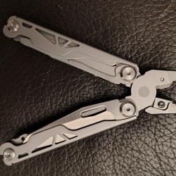 Multi tool pince multifonctions 14 outils type Leatherman neuf
